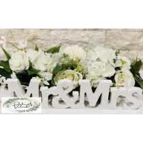 Mr & Mrs  felirat bérelhető 1000 Ft/szett