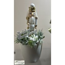   Asztali dísz fehér kaspóban diótörővel  termésekkel karácsony advent 