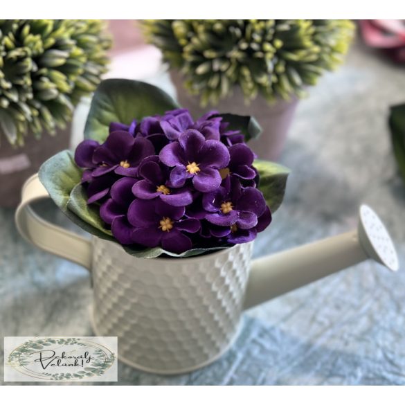 Lila Ibolya lila 12 cm, hossz : 18 cm, menta színű bádog kannával 