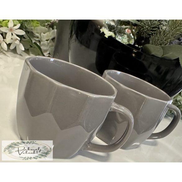 Bögre szürke szögletes 9cm*8cm