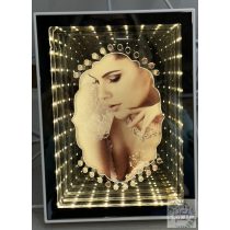 Képkeret 20*15 cm LED  