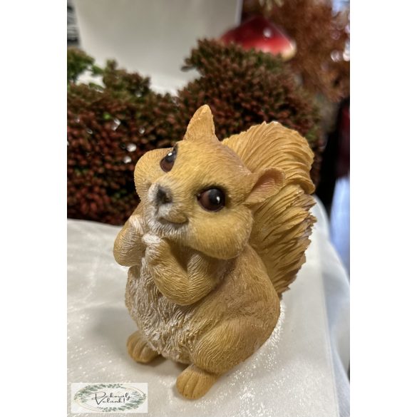 Mókus figura vidám 10 cm 2 féle 