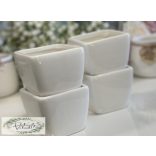 Kaspó magasított kocka 8*6,5 cm fehér