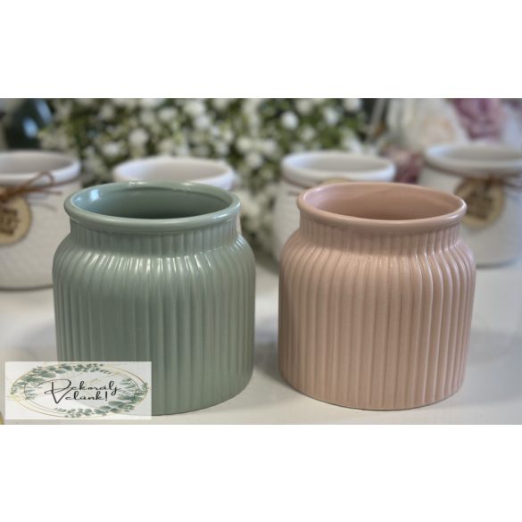 Kaspó bordázott kerek menta és lazac színben 8*9 cm