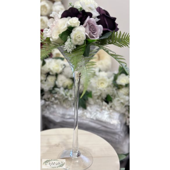 Martinis váza 50*15 cm bérelhető 2500 Ft/db