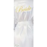 Köntös készülődő Bride arany felirattal fehér selyem 